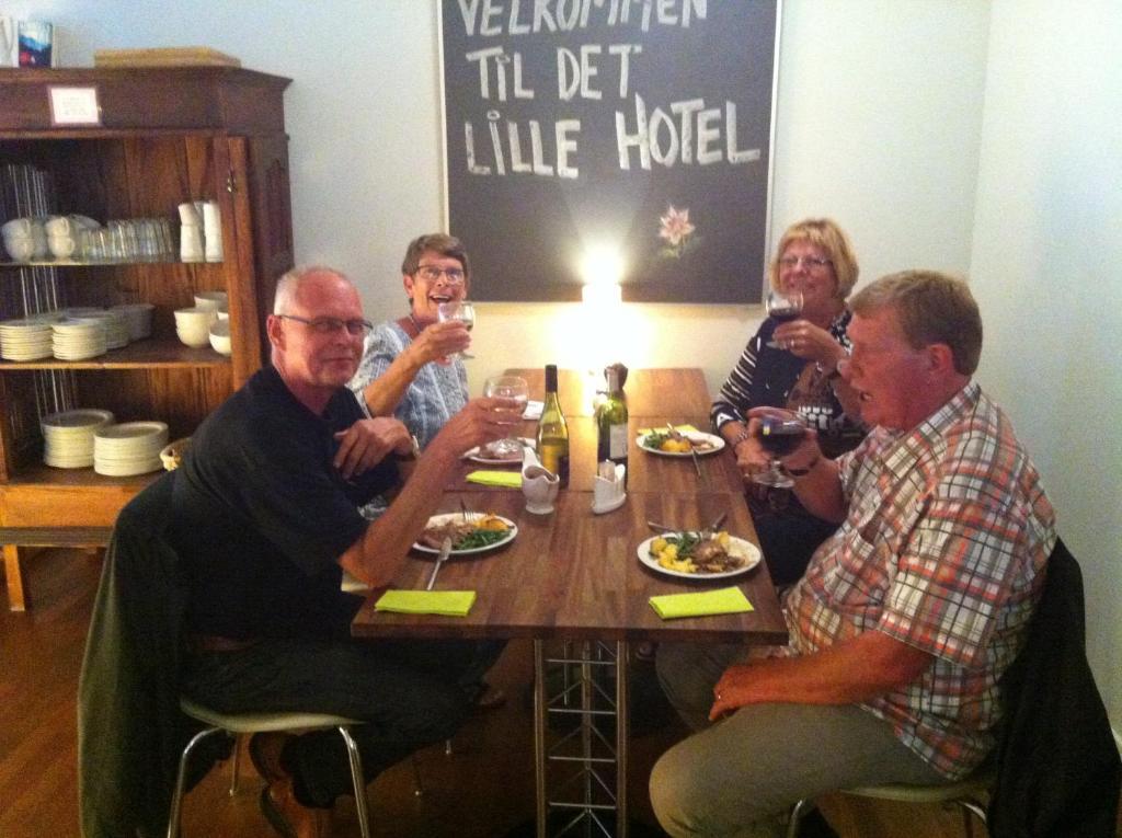 Det Lille Hotel Ronne Exterior photo